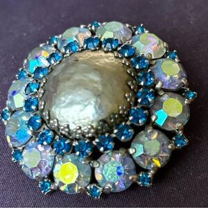 Vintage WEISS Blue Aurora Borealis Rhinestone & Gray Mabe Pearl Brooch Pin MCM
